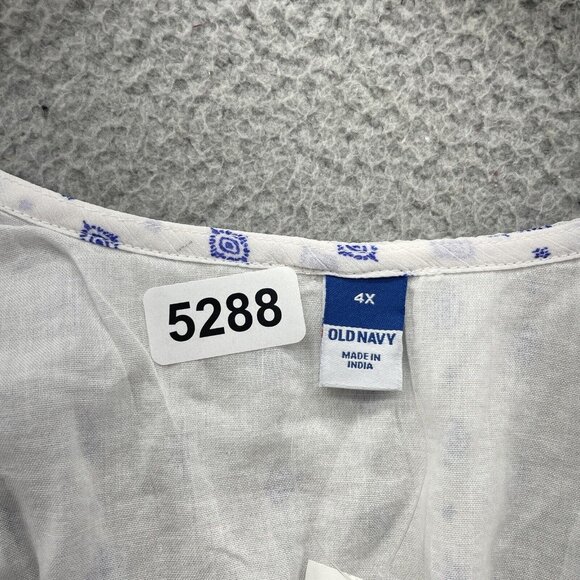 Old Navy Women’s Tops 4X Plus White Blue Sheer Plus Ruched Waist Blouse NEW - Picture 3 of 12